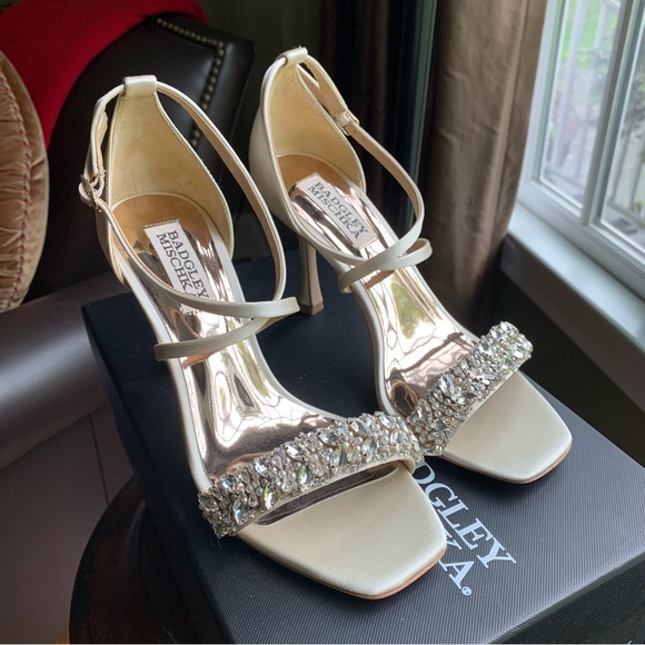 Badgley Mischka Shoes - NIB New Badgley Mischka Ivory White Satin Jeweled Wedding Heels Sandals Sz 5.5